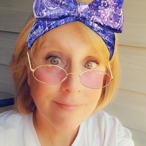 Meet your Posher, Sherry